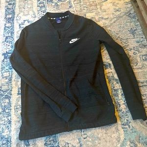 NIKE ZIP UP